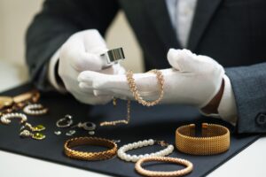 Study Shows Smart Approaches to Monetizing Jewelry, Art, and Antique Collections