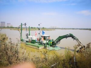 Engineering Advantages of YONGDELI’s China-Designed Tracked Amphibious Dredgers