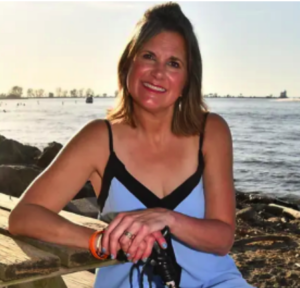 Influential Women Profiles Cheri Warcholak Lohrey: Bestselling Author, Inspiring Pause, Breathe, and Pivot