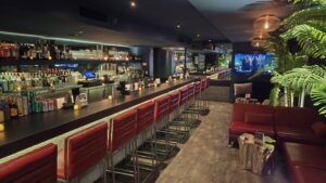 Chicago’s Tallest Fashion-Inspired Skydeck Lounge, Midnight Noir, Debuts April 3